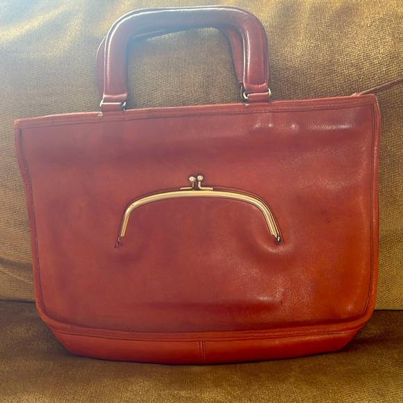 Coach Handbags - ⭐️Vintage Coach!!⭐️